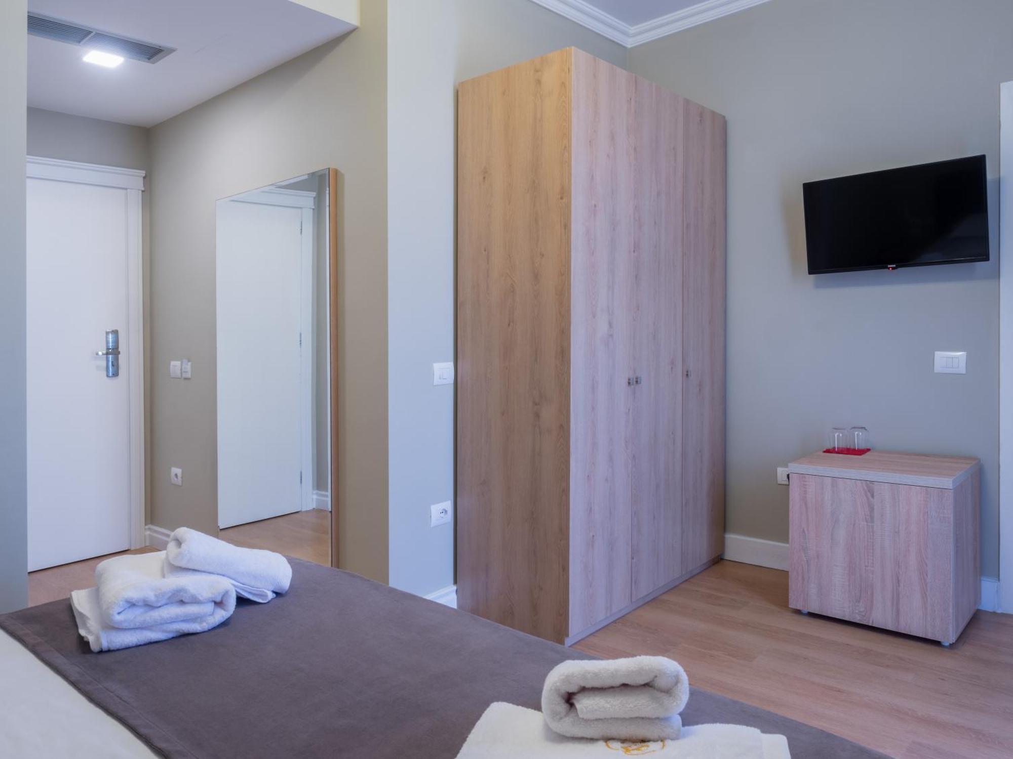 Nia Boutique Hotel By Rapo'S Resort Himara Kültér fotó