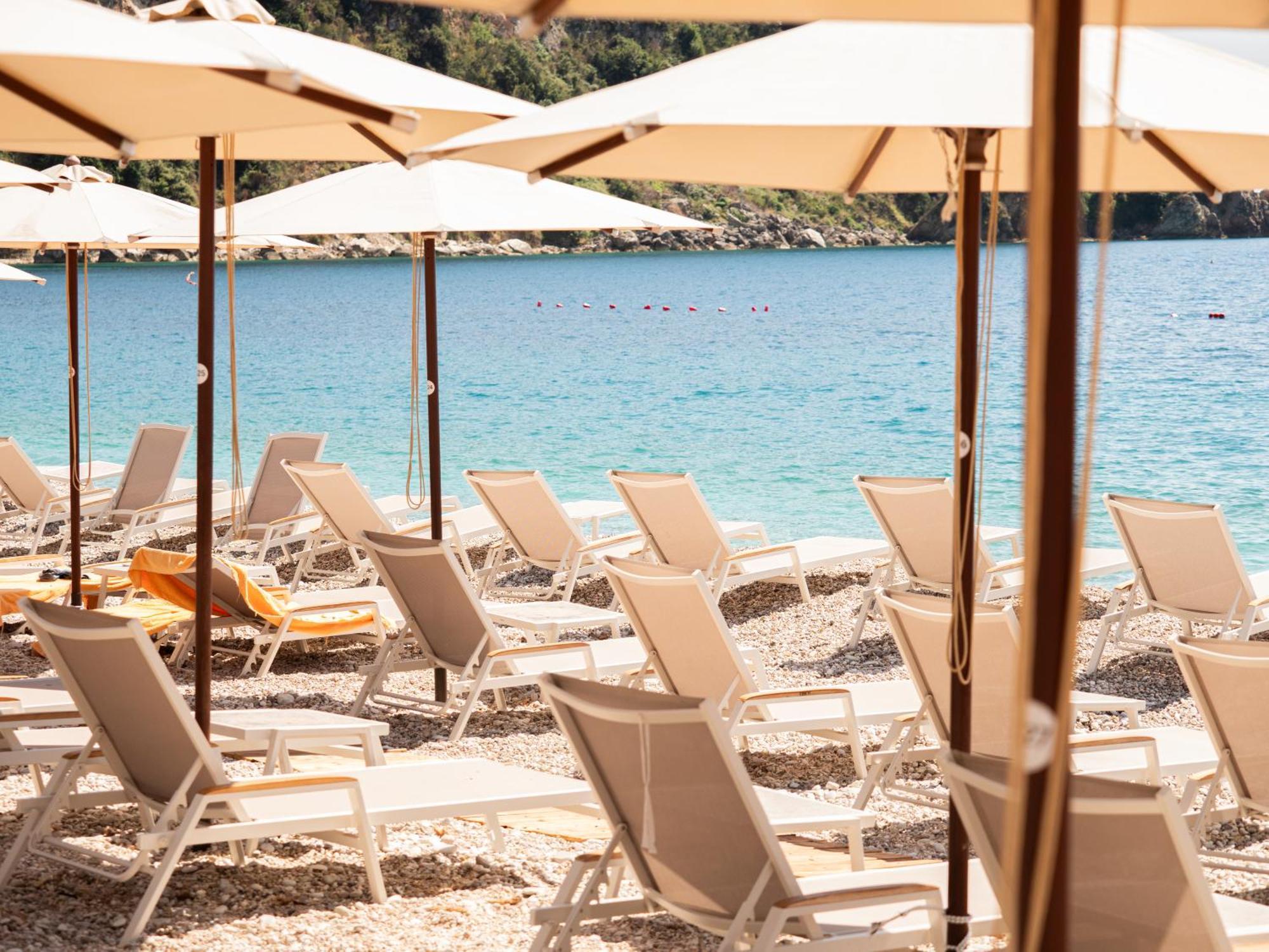 Nia Boutique Hotel By Rapo'S Resort Himara Kültér fotó