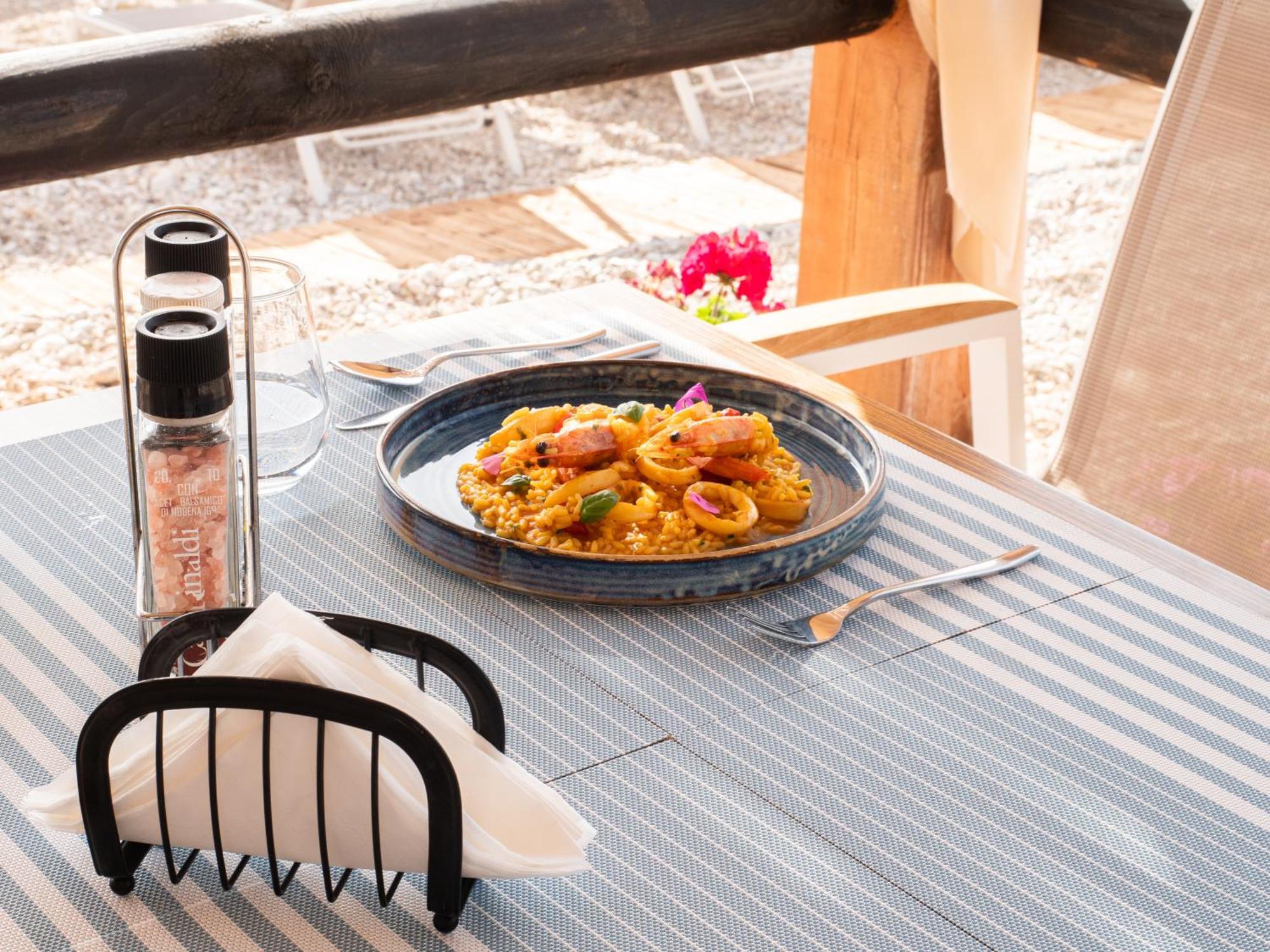 Nia Boutique Hotel By Rapo'S Resort Himara Kültér fotó
